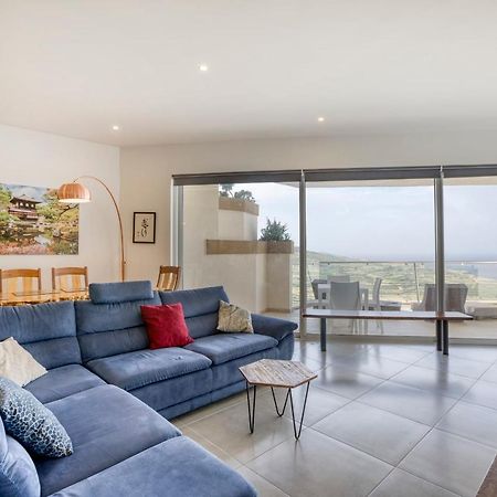 Apartment With Pool-Hosted By Sweetstay Zebbug  Exteriér fotografie